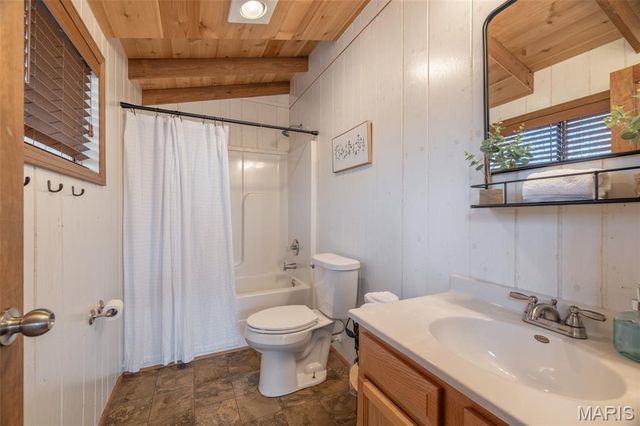 1750 Turrach Ridge, Innsbrook, MO 63390