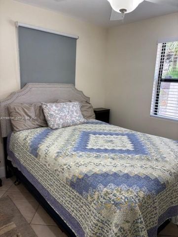 2158 Baton Rouge, Weston, FL 33326