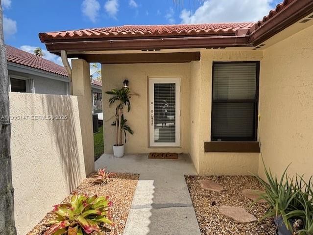 2158 Baton Rouge, Weston, FL 33326