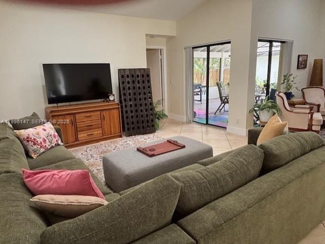 2158 Baton Rouge, Weston, FL 33326