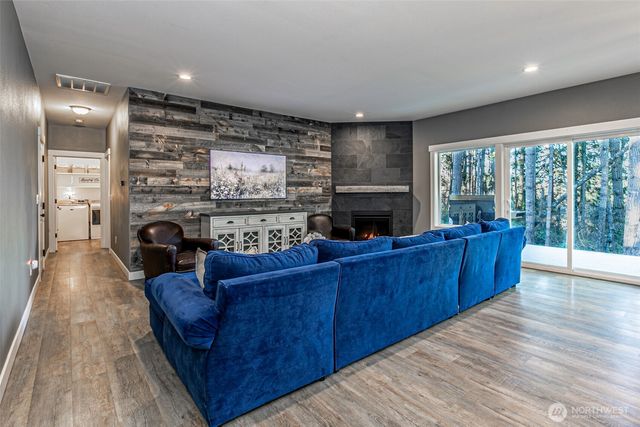 17501 Clear Lake Boulevard SE, Yelm, WA 98597