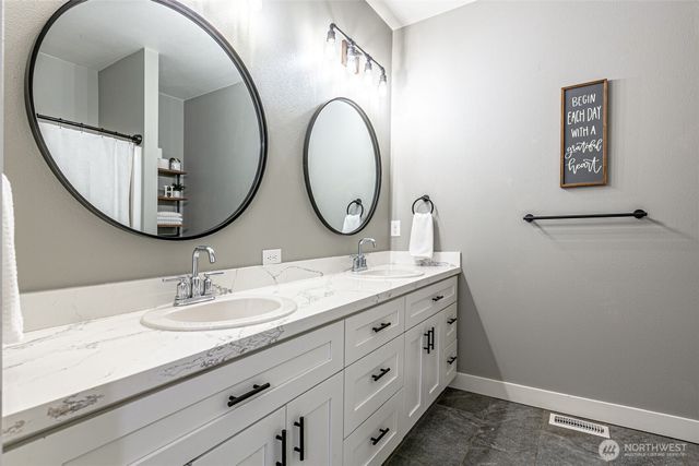 17501 Clear Lake Boulevard SE, Yelm, WA 98597