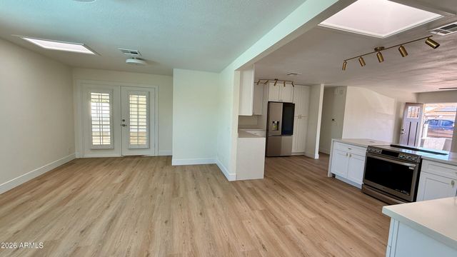 2507 W CORRINE Drive, Phoenix, AZ 85029