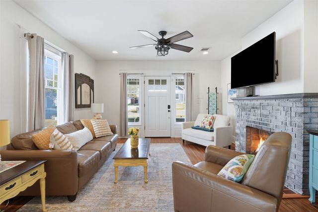 2260 Washington Avenue, Fort Worth, TX 76110