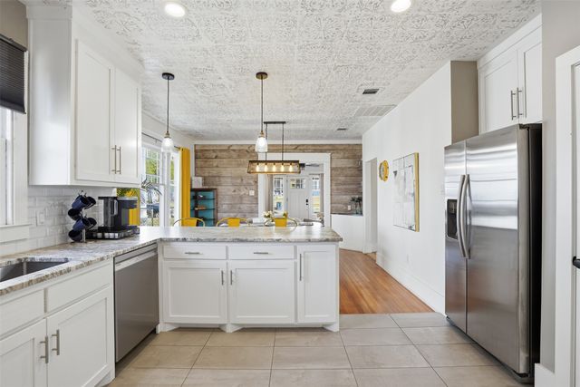 2260 Washington Avenue, Fort Worth, TX 76110