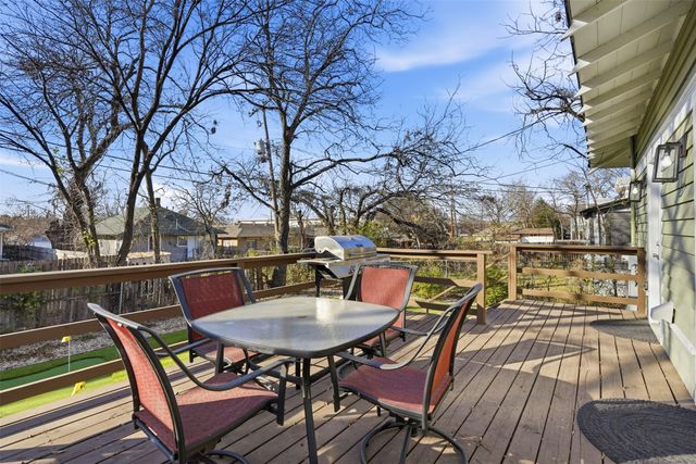 2260 Washington Avenue, Fort Worth, TX 76110