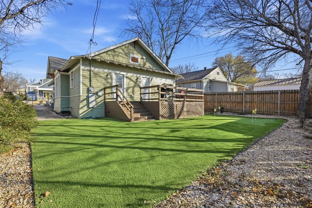 2260 Washington Avenue, Fort Worth, TX 76110