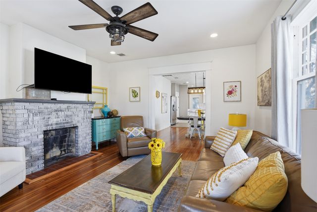 2260 Washington Avenue, Fort Worth, TX 76110