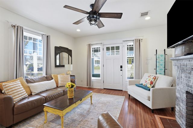 2260 Washington Avenue, Fort Worth, TX 76110