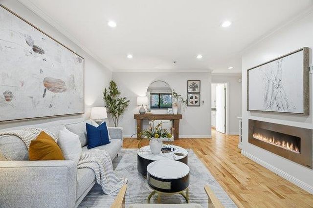 410 Sheridan Avenue 103, Palo Alto, CA 94306