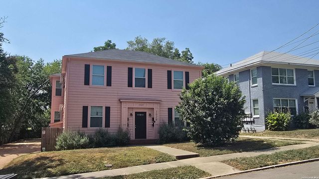 1020 W French Pl, San Antonio, TX 78212