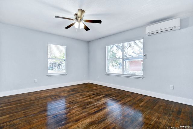 1020 W French Pl, San Antonio, TX 78212