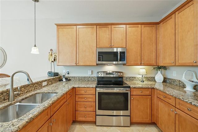 9067 Capistrano ST N 4502, Naples, FL 34113
