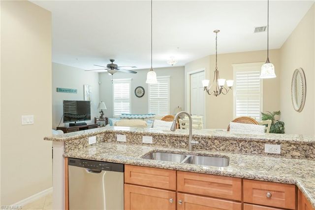 9067 Capistrano ST N 4502, Naples, FL 34113