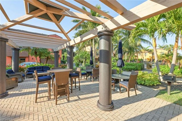 9067 Capistrano ST N 4502, Naples, FL 34113
