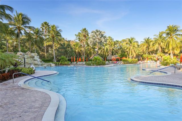 9067 Capistrano ST N 4502, Naples, FL 34113