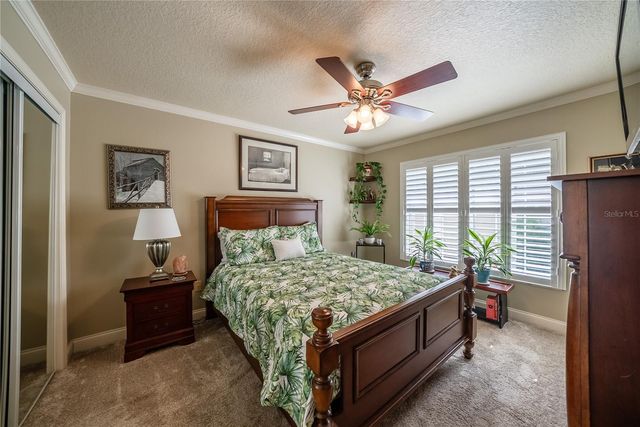 710 LAKE DIAMOND AVENUE, Ocala, FL 34472