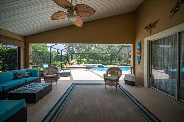 710 LAKE DIAMOND AVENUE, Ocala, FL 34472