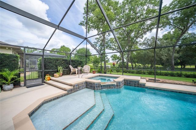 710 LAKE DIAMOND AVENUE, Ocala, FL 34472