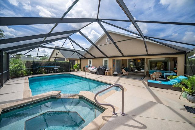 710 LAKE DIAMOND AVENUE, Ocala, FL 34472