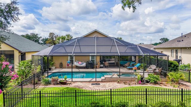 710 LAKE DIAMOND AVENUE, Ocala, FL 34472