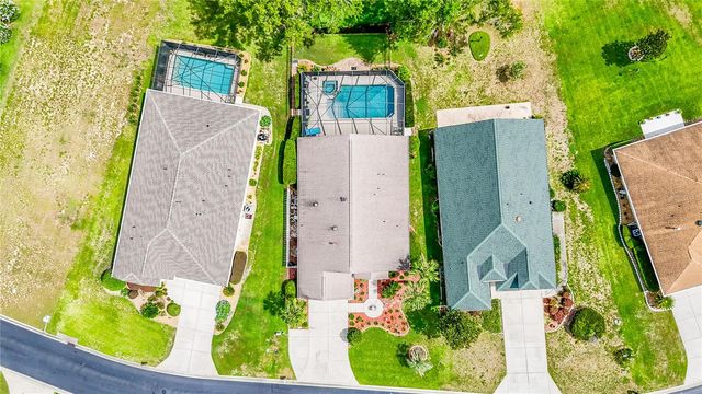 710 LAKE DIAMOND AVENUE, Ocala, FL 34472