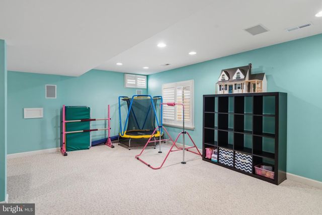 14 COOPER RUN ST, Lovettsville, VA 20180