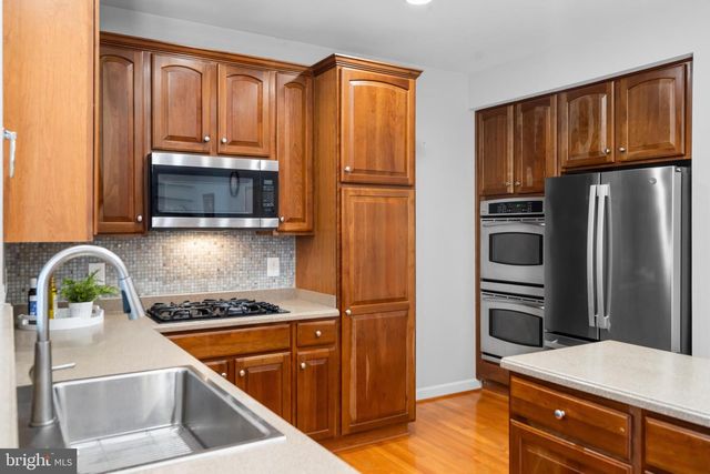 14 COOPER RUN ST, Lovettsville, VA 20180