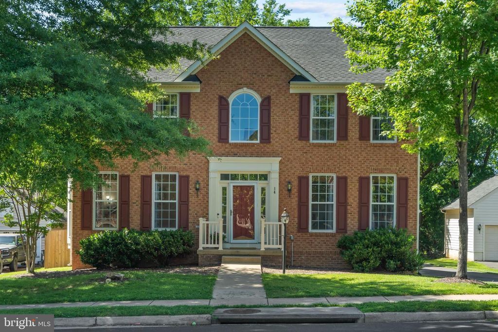 14 COOPER RUN ST, Lovettsville, VA 20180