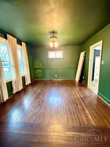 1714 Waltham Avenue, North College Hill, OH 45239