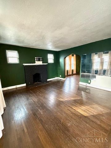 1714 Waltham Avenue, North College Hill, OH 45239