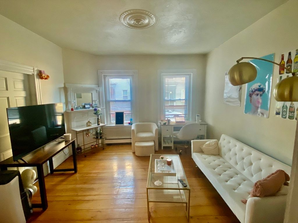 111 H Street 1, Boston, MA 02127