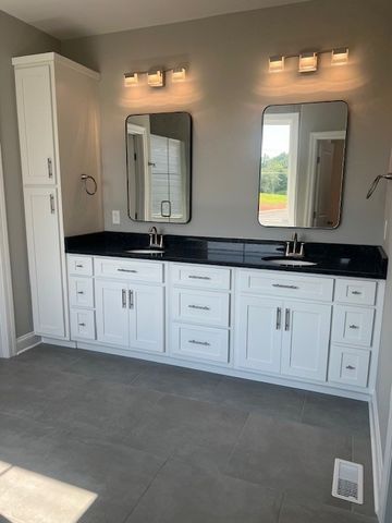 766 Awalt Dr, Winchester, TN 37398