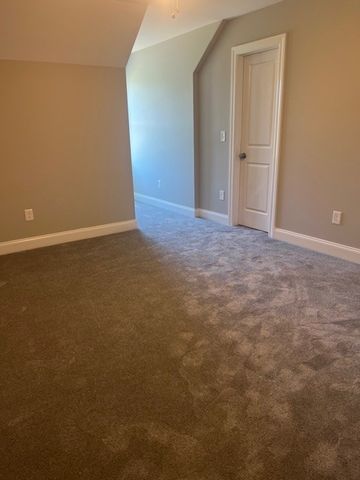 766 Awalt Dr, Winchester, TN 37398