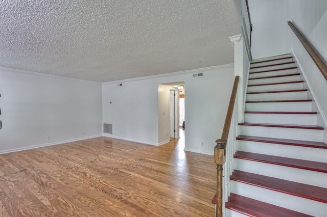 5510 Country Dr Apt 64, Nashville, TN 37211