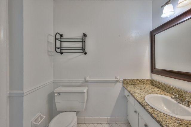 5510 Country Dr Apt 64, Nashville, TN 37211