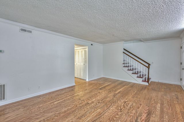 5510 Country Dr Apt 64, Nashville, TN 37211