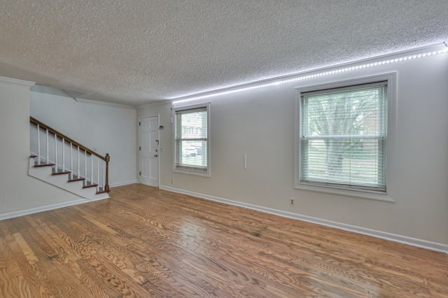 5510 Country Dr Apt 64, Nashville, TN 37211