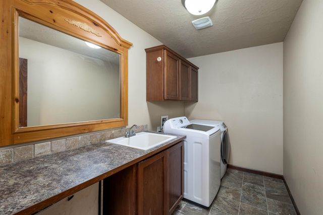 17710 E Daystar Rd, Greenacres, WA 99016