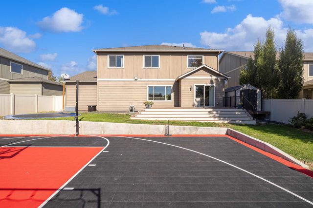 17710 E Daystar Rd, Greenacres, WA 99016