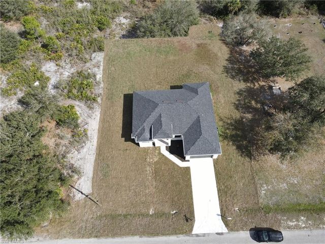 812 Hibiscus AVE, Lehigh Acres, FL 33972