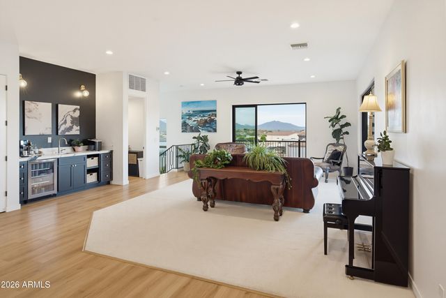 235 W ROCK VIEW Road, Phoenix, AZ 85085