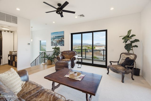 235 W ROCK VIEW Road, Phoenix, AZ 85085