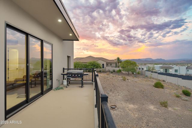 235 W ROCK VIEW Road, Phoenix, AZ 85085