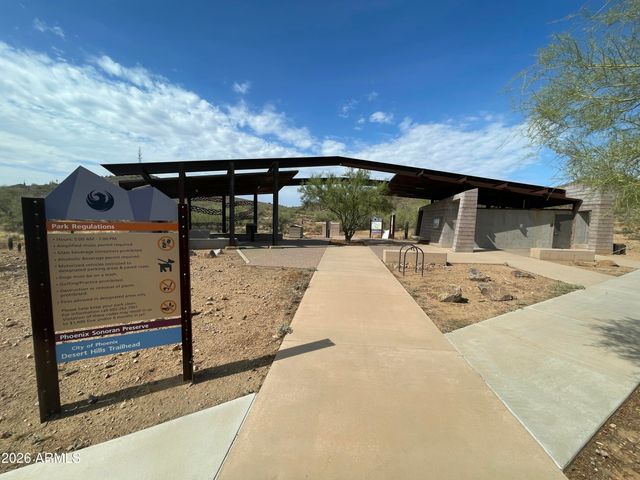 235 W ROCK VIEW Road, Phoenix, AZ 85085