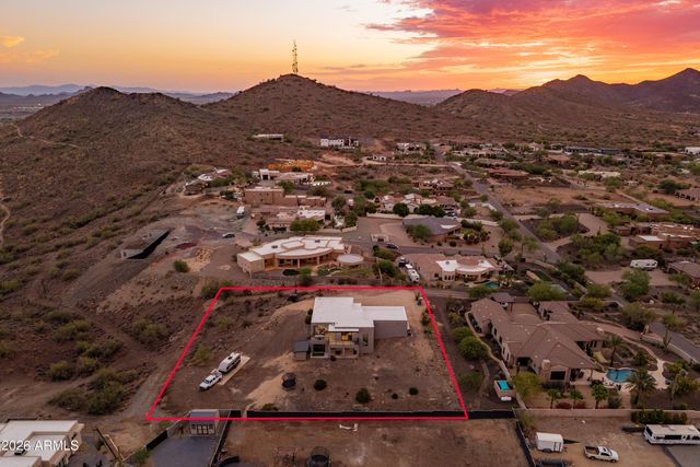235 W ROCK VIEW Road, Phoenix, AZ 85085