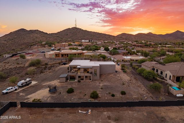 235 W ROCK VIEW Road, Phoenix, AZ 85085