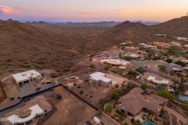 235 W ROCK VIEW Road, Phoenix, AZ 85085
