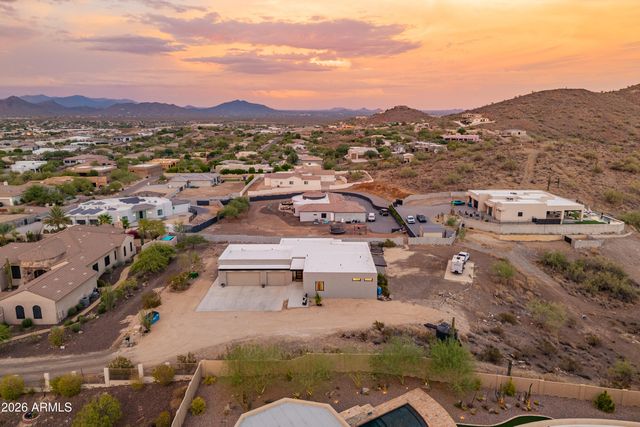 235 W ROCK VIEW Road, Phoenix, AZ 85085