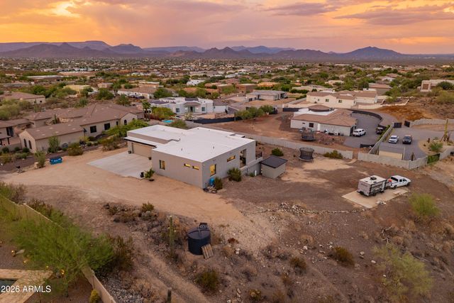 235 W ROCK VIEW Road, Phoenix, AZ 85085